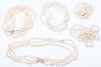 Collection of 5 Cultured Pearl Necklaces