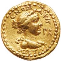 L. Cestius and C. Norbanus. Gold Aureus (8.08 g), 43 BC