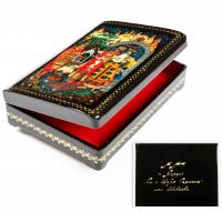 Exquisite Footed Russian Lacquer Box from Kholui Signed on Verso of a Fairy Tale King and Queen and Heroic Princess - 2