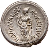 Mn. Acilius Glabrio. Silver Denarius (3.73 g), 49 BC - 2