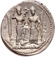 Cn. Egnatius Maxsumus. Silver Denarius (3.85 g), 76 BC - 2