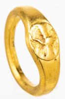 Ancient Roman, ca. 2nd-3rd Century AD, 22K Betrothal Ring with Clasped Hands in Relief