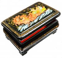 Russian Lacquer Box From Fedoskino, Superior Hand Painted Footed Lacquer Box with Exceptional Details