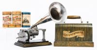 Columbia Phonograph, Co. : The Graphophone. Nice Condition, Mechanics Operating and Painted Details Intact, Very Appealing Playe