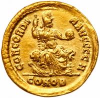 Valentinian II, AD 375-392. Gold Solidus (4.40 g) EF - 2