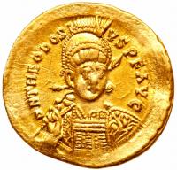 Theodosius II, AD 402-450. Gold Solidus (4.44g)