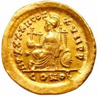 Theodosius II, AD 402-450. Gold Solidus (4.4g) - 2