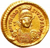 Theodosius II, AD 402-450. Gold Solidus (4.44g)