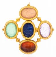 Exquisite 18th Century 22K Brooch with Five Ancient Intaglios Carved with Figures Standing or Sitting in Amythist, Carnelian, La