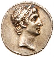 Octavian. Silver Denarius (3.93 g), 30-29 BC