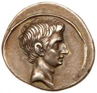 Octavian. Silver Denarius (3.79 g), 30-29 BC
