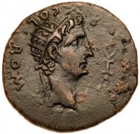 Divus Augustus, with Julia Augusta (Livia). Ã Sestertius (23.61 g), died AD 14