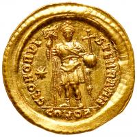 Theodosius II, 402-450 AD. Gold Solidus (4.49g) - 2