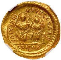 Theodosius II, 402-450 AD. Gold Solidus (4.49g) - 2