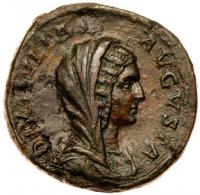 Diva Julia Domna. Ã Sestertius (23.52 g), died AD 217