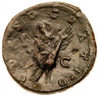 Diva Julia Domna. Ã Sestertius (23.52 g), died AD 217 - 2