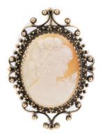 Superb Quality, Neo-Classical Cameo Brooch or Pendant in Elaborate 14 Gold Antiqued Bezel