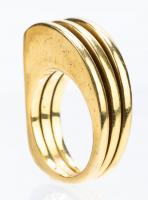 Lady's 18K Yellow Gold Ring in an Intriguing Mid-Century Design