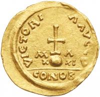 Merovingians. In the name of Maurice Tiberius. Gold Solidus (3.88 g), ca. AD 600 - 2