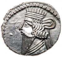 Parthian Kingdom. Pakoros I. Silver Drachm (3.69 g), ca. AD 78-120 Mint State