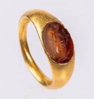 High Karat Ancient Greek Gold Ring with Mottled Carnelian Intaglio of Nike, Winged and Holding Laurel Branches