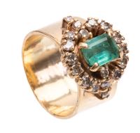 Ladies 14K Yellow Gold and 1.25 Carat Emerald and Diamond Ring