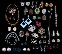 Premium Collection of Vintage Costume Jewelry, Many Art-Deco Inspired Pieces Plus Some Real Dazzlers. 26 Pieces Total