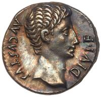 Augustus, 27 BC-14 AD. AR Denarius (3.85g)