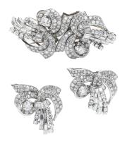 Ladies Beautiful Diamond and Platinum Brooch Having 10 Carats of Diamonds That Converts Into Separate Matching Pins