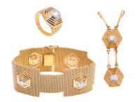 Stunning Mid-Century Modern Ensemble in 18K Yellow Gold and Diamonds. A Magnificent Mesh Bracelent, Pendant and Matching Ring 77