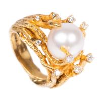 Dramatic and Elegant Ladies 14K Yellow Gold Pearl and Diamond Ring that Truly Sparkles