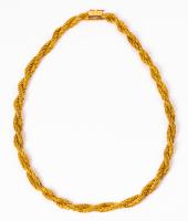 Magnificent 22K Yellow Gold Necklace of Exceptional Quality Totaling Almost 3 Ounces.