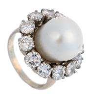 Ladies Beautiful South Sea Pearl and Diamond Ring in 14K White Gold In Superior Condition