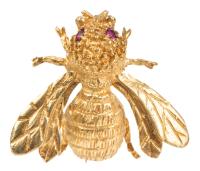 Another Fine 14K Yellow Gold Honeybee but Without any Precious or Semi-Precious Stone Except the Eyes
