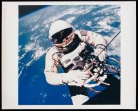 Edward White 8&acirc;&euro; x 10&acirc;&euro; Signed Photo From the Gemini IV Mission