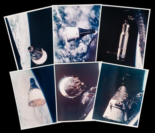 22 Color Photographs of Gemini VI and VII Rendezvous from Bernard Hohmann's Personal Collection