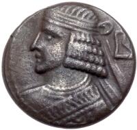 Parthian Kingdom. Pakoros I, c. AD 78-120. Bil Tetradrachm (10.51g)