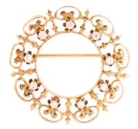 Ladies 14K Yellow Gold and Diamond Wreath Pin with Lovely Filigree Details