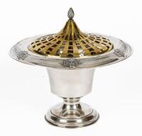 Sterling Silver Champagne Bucket with Reticulated Frog for Arranging Flowers. Meriden Britannia Co. Early 20th Century