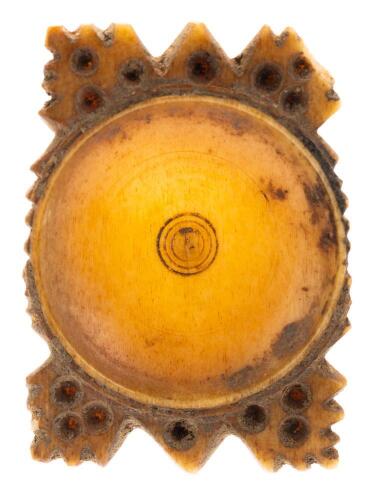 Elegant Egyptian Cosmetic Pot Having Remarkable Craftsmanship, New Kingdom