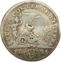 Italian States: Papal/Roman States. Giulio, 1694 About VF