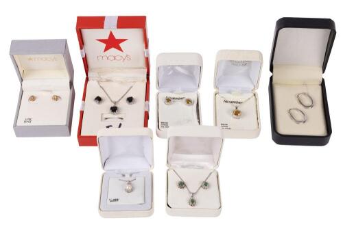 Collection of 10 Pieces of Traveling Jewelry That Bring the Sparkle