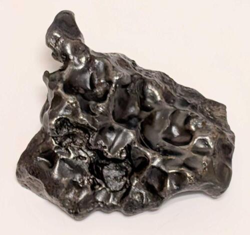 Esthetic Sikhote-Alin Meteorite with Regmaglypts