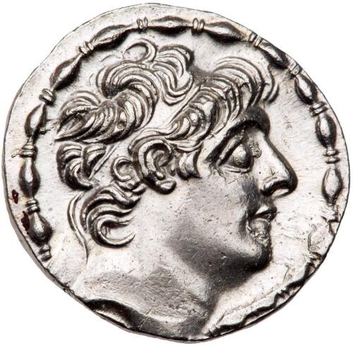 Seleukid Kingdom. Antiochos IX Philopator. Silver Tetradrachm (16.19 g), 114/3-95 BC