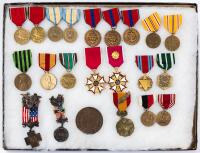Great Collection of 22 Medals Including Two Vintage Spanish-American War Veterans Medals that Are Quite Handsome.