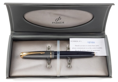 Parker 100 Cobalt Black Gold Trim Fountain Pen Broad Nib