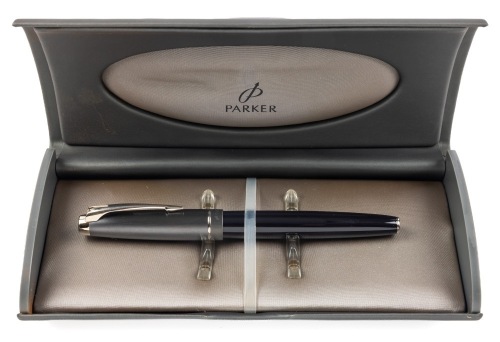 Parker 100 Cobalt Black Silver Trim Fountain Pen Fine Nib