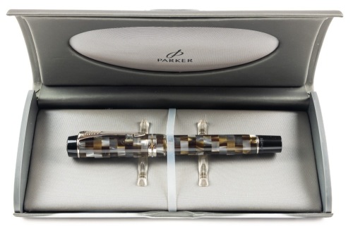 Parker Duofold Green Check Fountain Pen Fine Nib