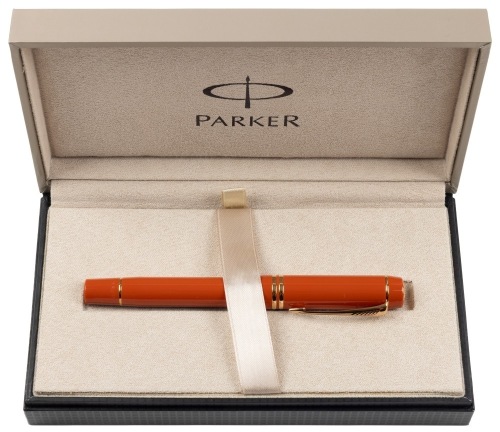 Parker Duofold 14 Big Red Gold Trim Fountain Pen Medium Nib