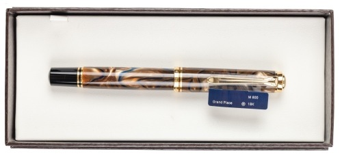 Pelikan M800 Water Soil Grand Place Fountain Pen Medium 18K Nib